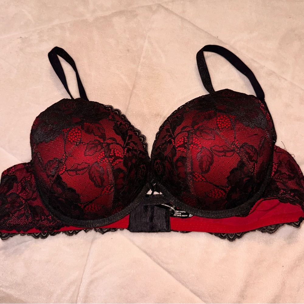 Torrid Curve Lace Bra Plus Size 44C